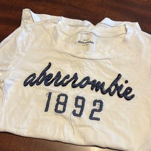 Super soft stretchy Abercrombie T-Shirt
